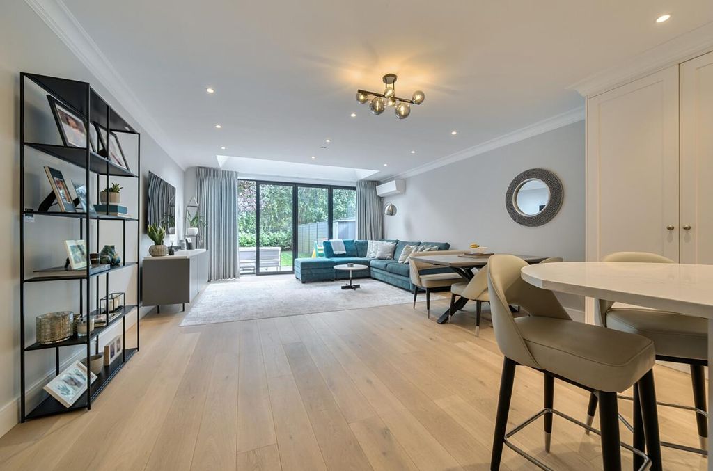 Property photo 2 of 23 1353607-7-68c9640Bb55B0.Jpg
