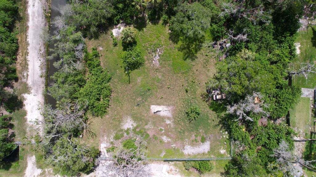 Property photo 3 of 11 <Alttext/>