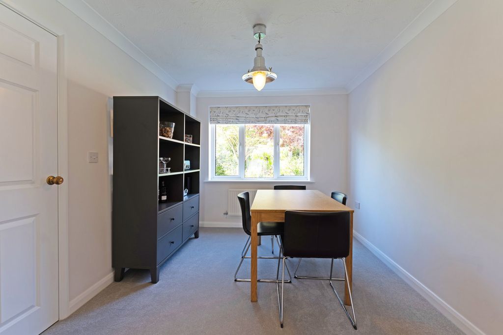 Property photo 3 of 19