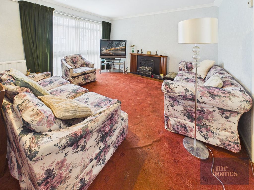 Property photo 2 of 36