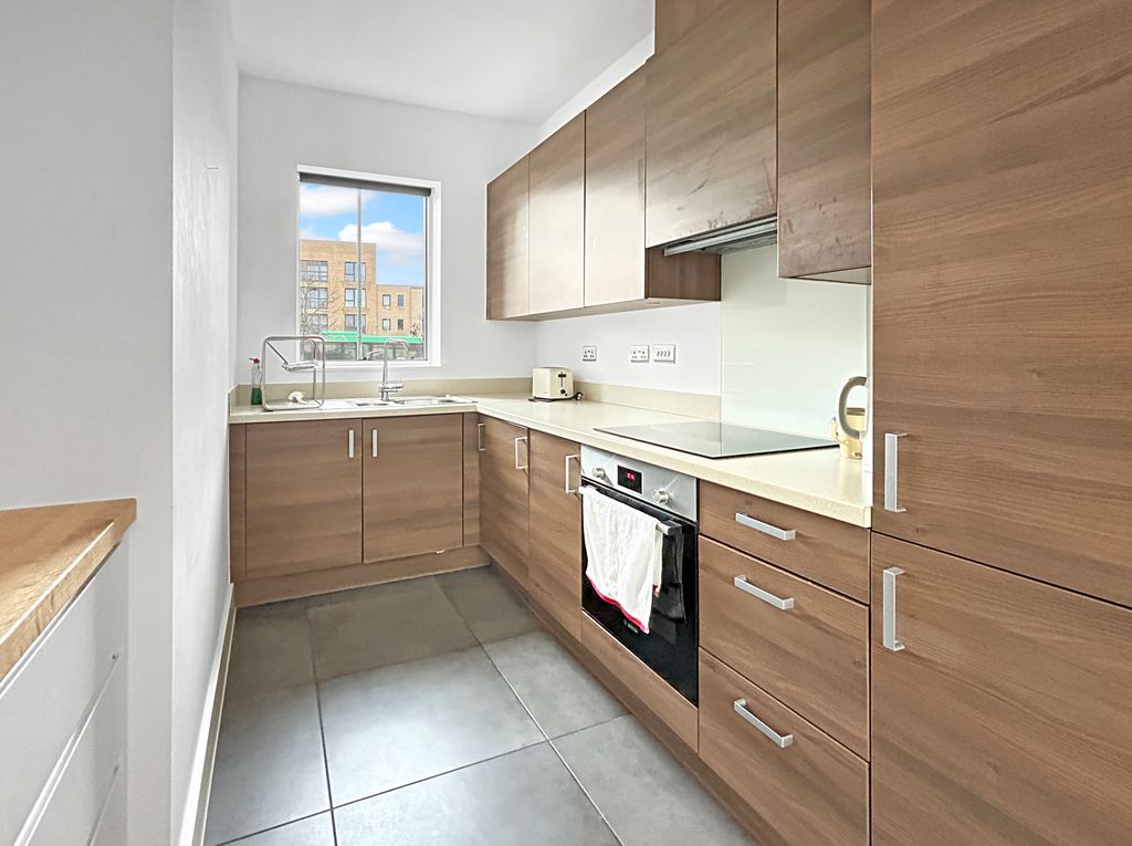 Property photo 2 of 16