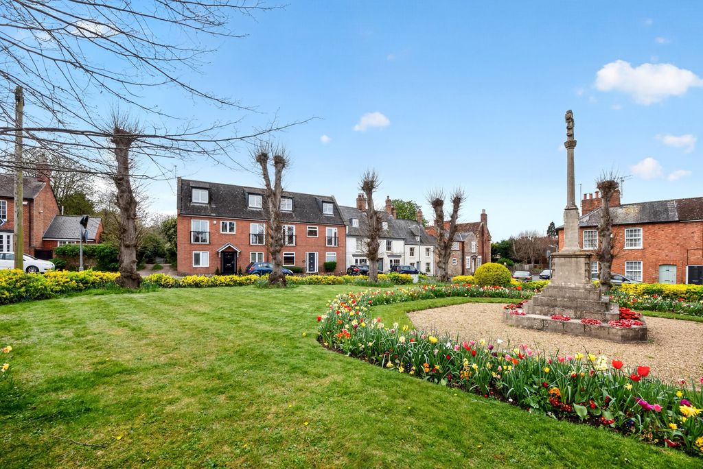 Property photo 2 of 28 Site Front