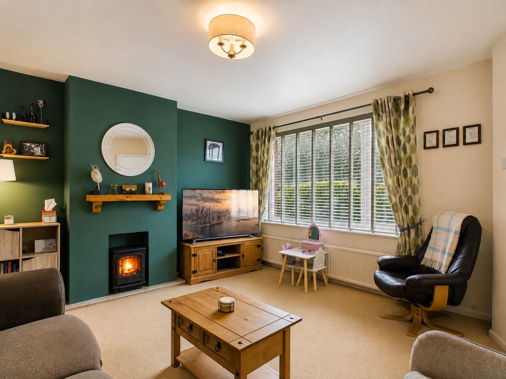 Property photo 2 of 17 Bfc8ee73-2Eac-41d4-A22d-B75Ea5A8Fcad