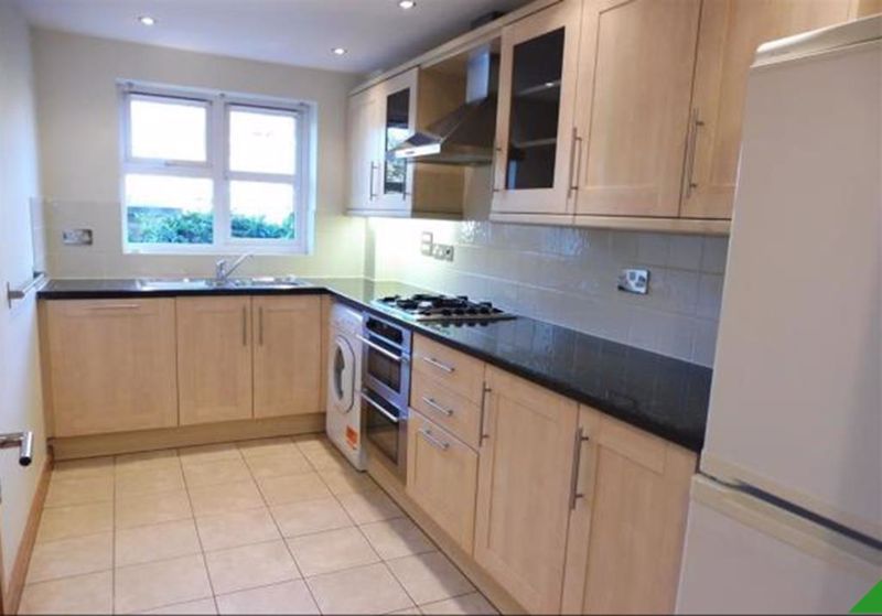 Property photo 3 of 8 Photo 8