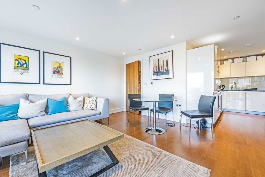 Property photo 2 of 6