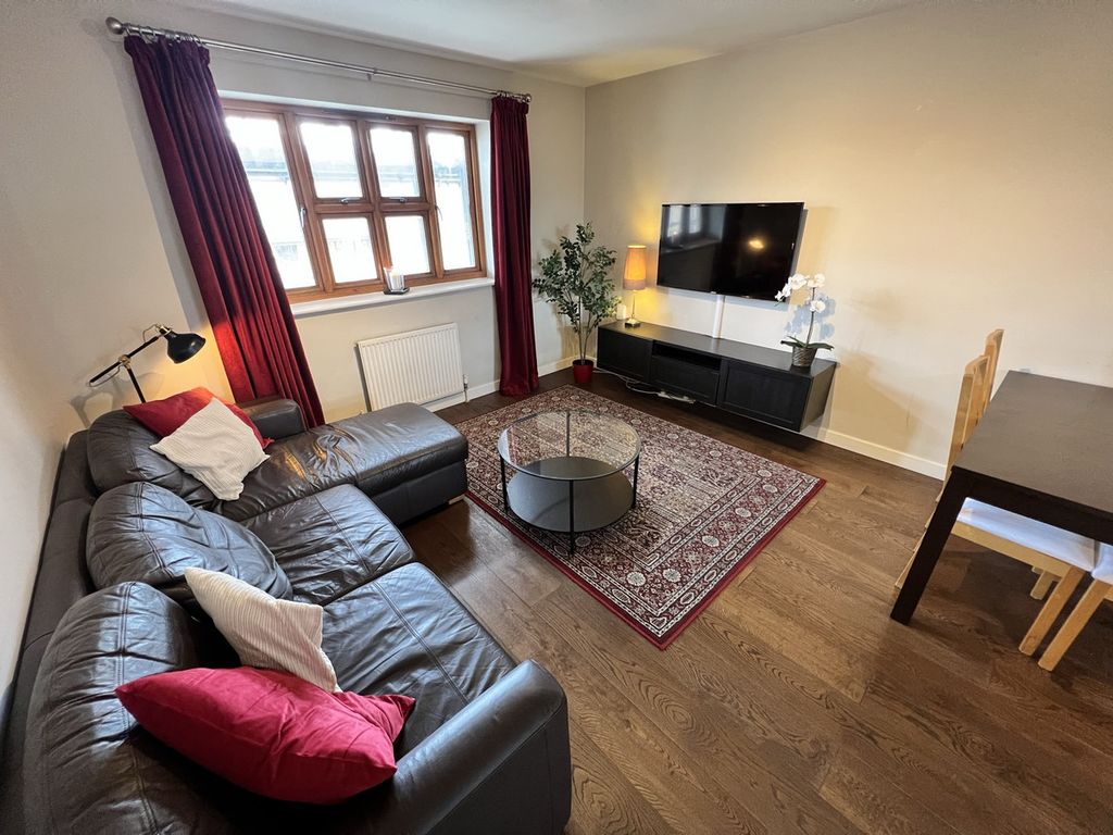 Property photo 3 of 14