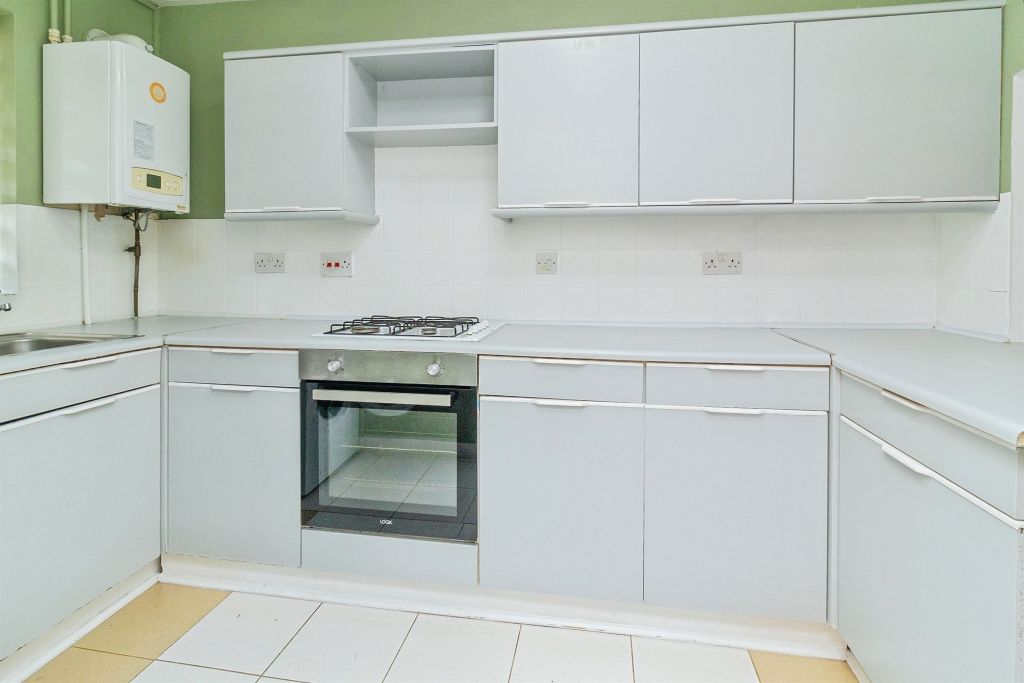 Property photo 3 of 14