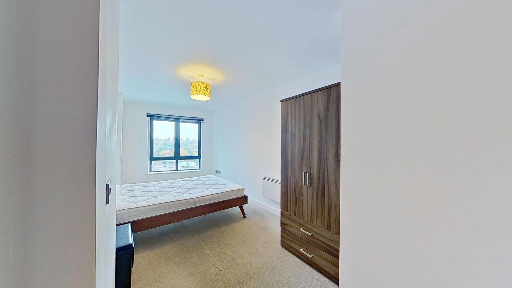 Property photo 3 of 22 Bedroom