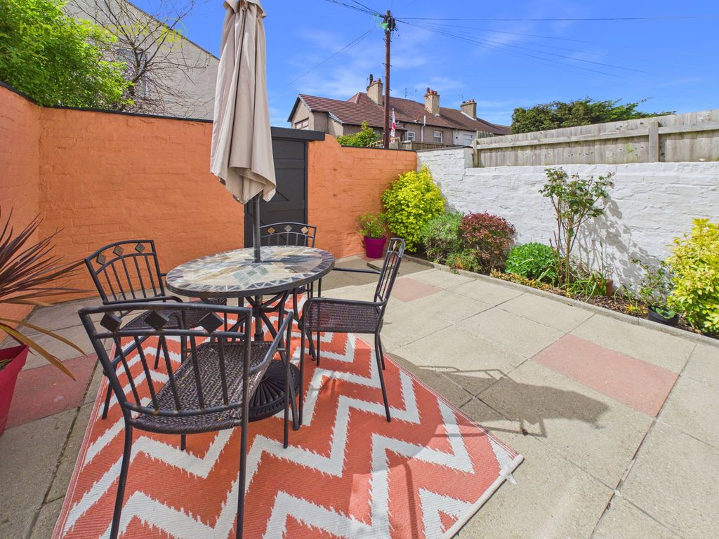 Property photo 3 of 35