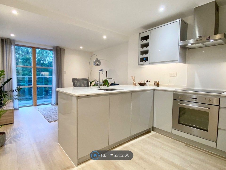 Property photo 1 of 12 Kitchen