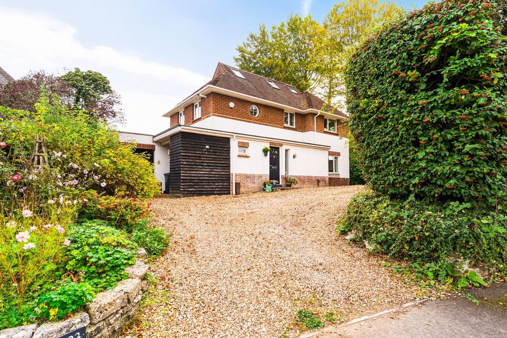 Property photo 1 of 29
