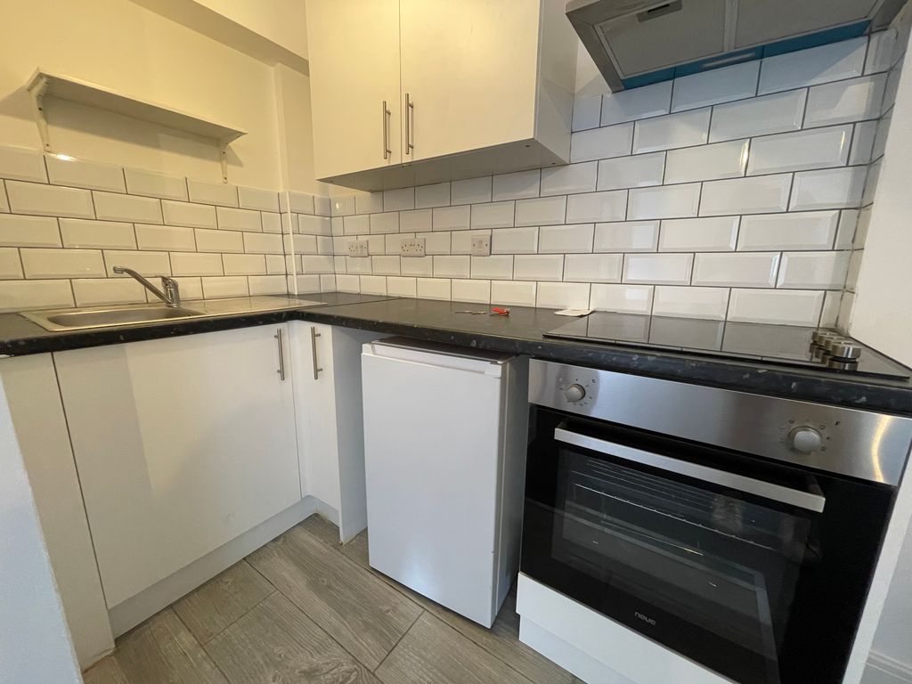 Property photo 2 of 3