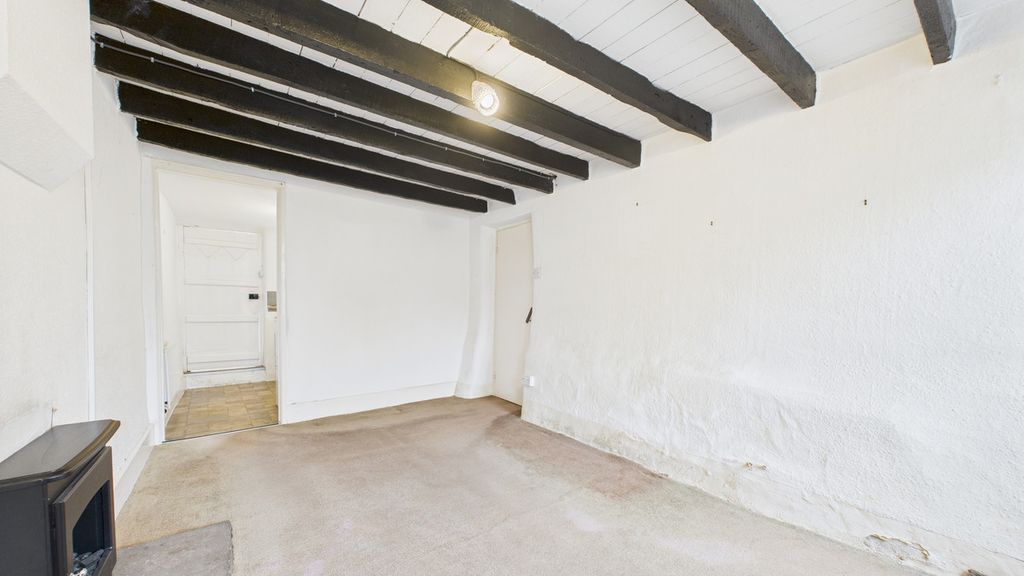 Property photo 3 of 23