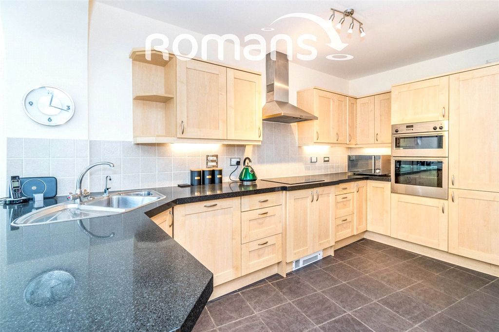 Property photo 3 of 9 Picture No. 04