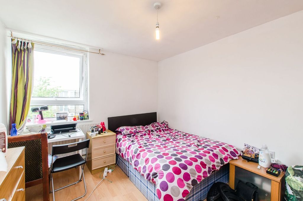 Property photo 3 of 7