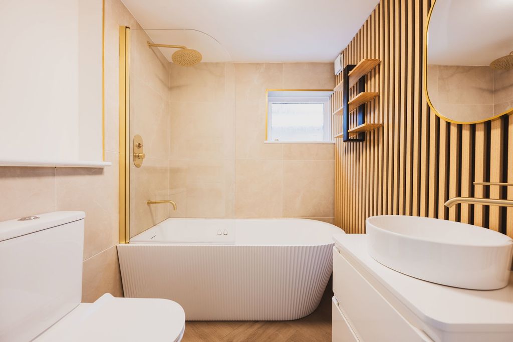 Property photo 3 of 28