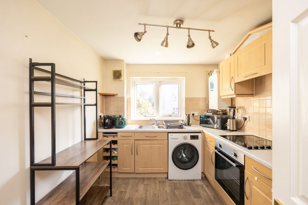 Property photo 3 of 19 Property Image 3