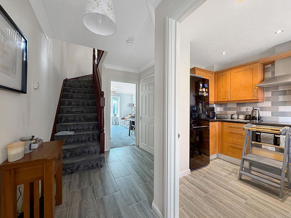 Property photo 3 of 33