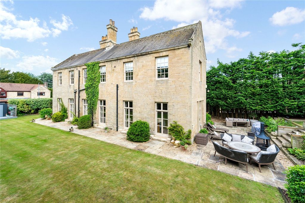 Property photo 1 of 26 Picture No. 23