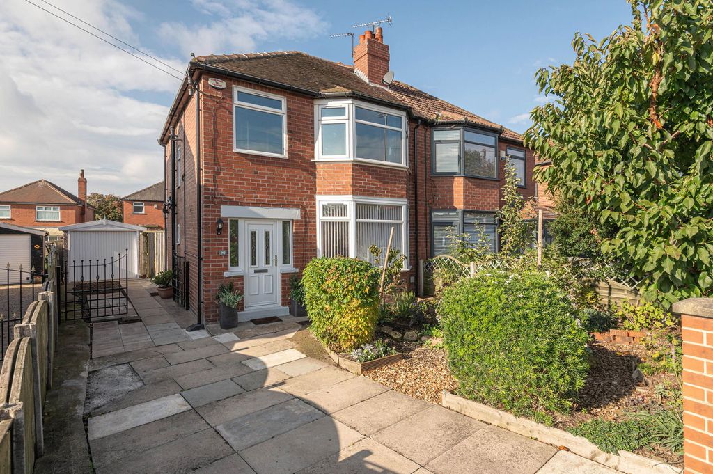 Property photo 1 of 18