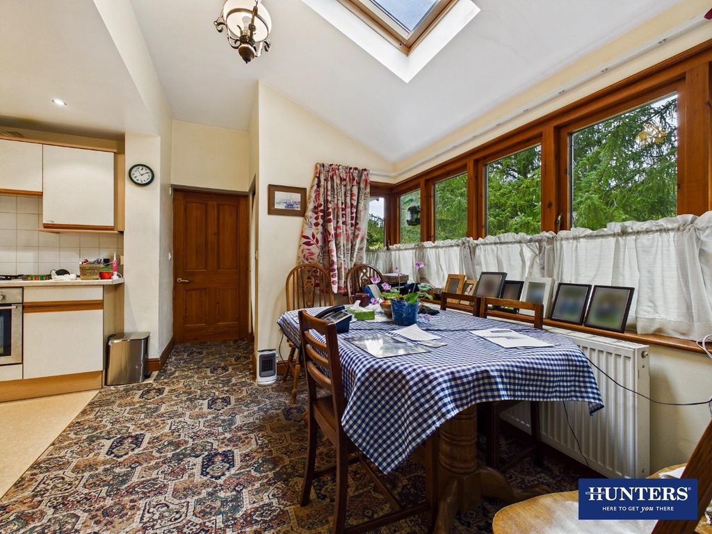Property photo 3 of 28 Kitchen Diner