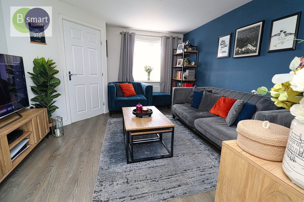 Property photo 3 of 15 Img_2641