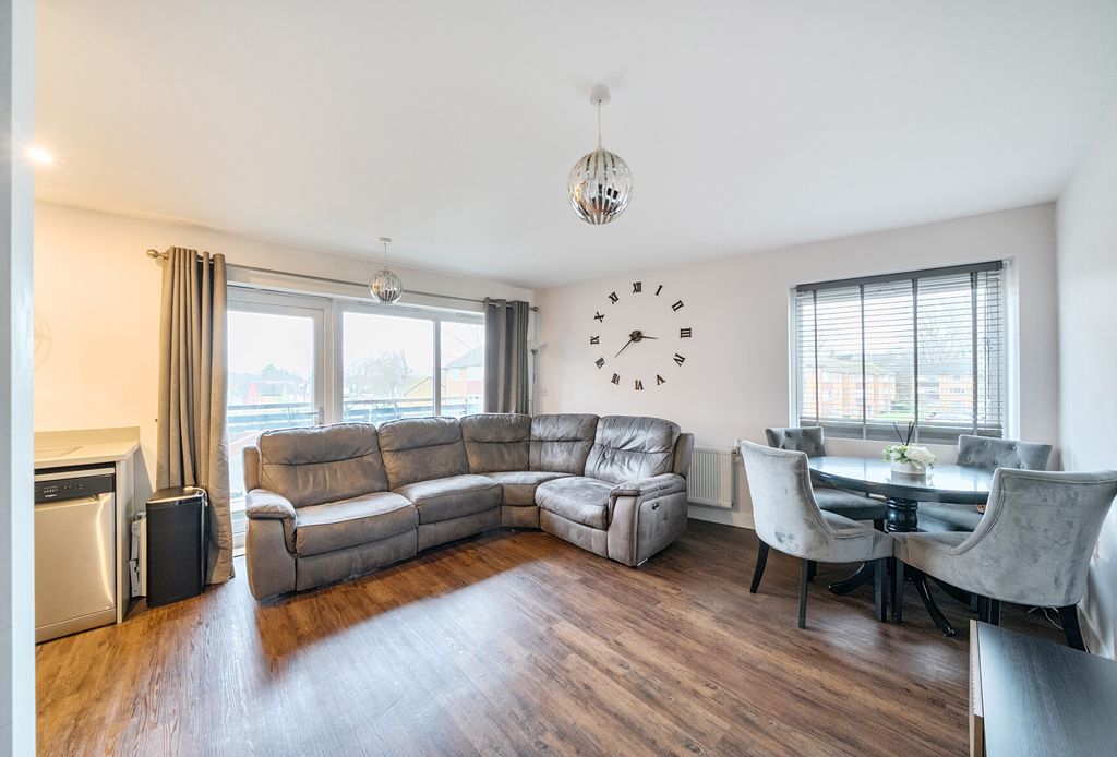 Property photo 1 of 10 1400141-7-697cd7d...