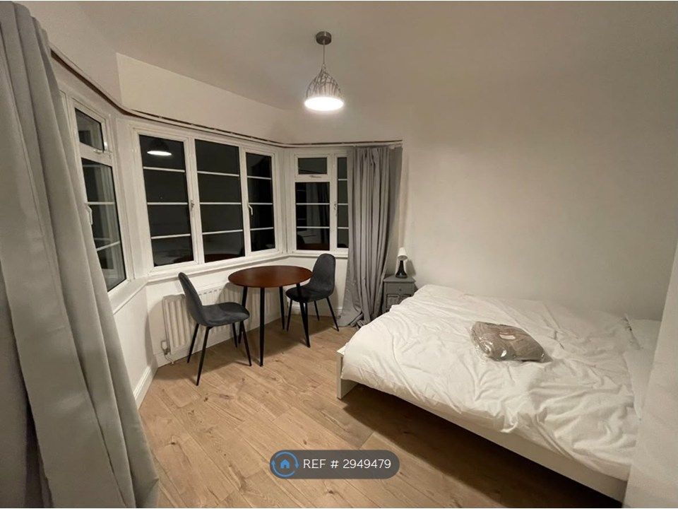 Property photo 2 of 5