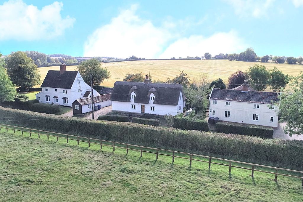 Property photo 2 of 19
