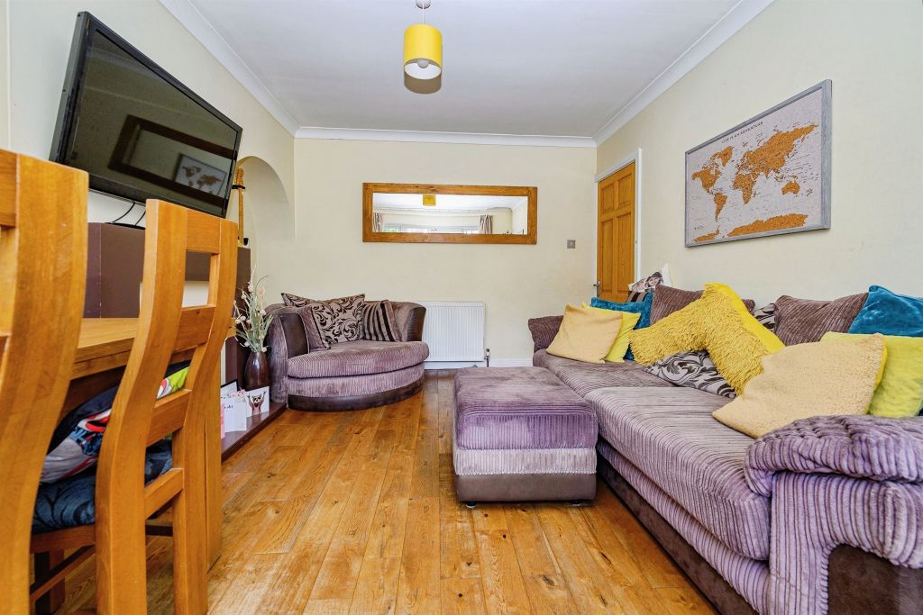 Property photo 3 of 14