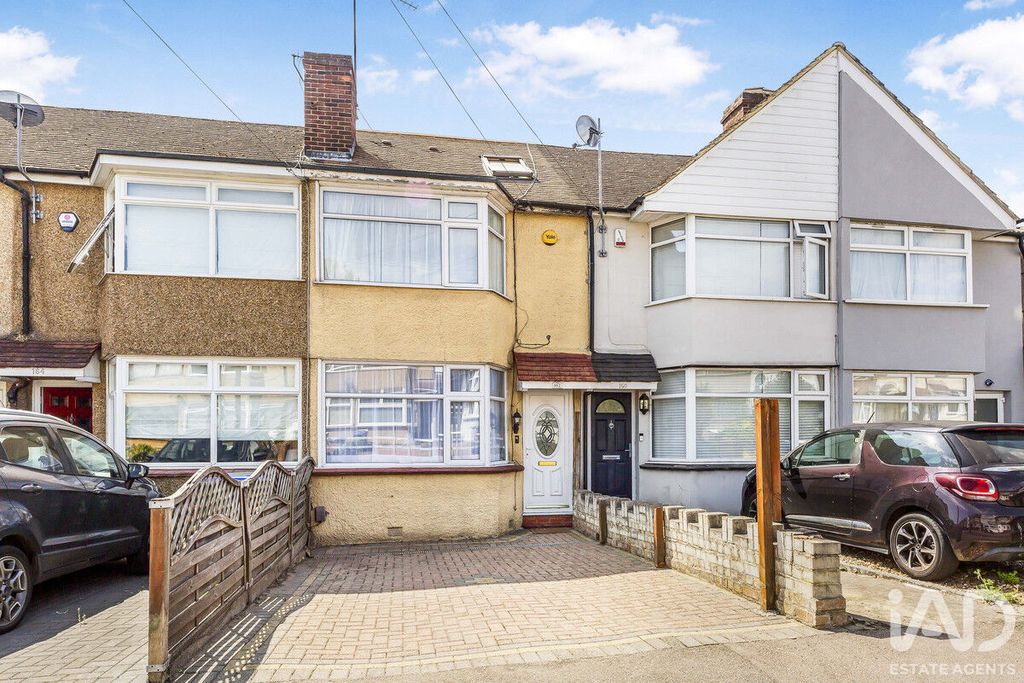 Property photo 1 of 17