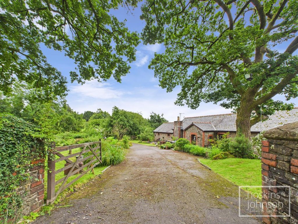 Property photo 1 of 45