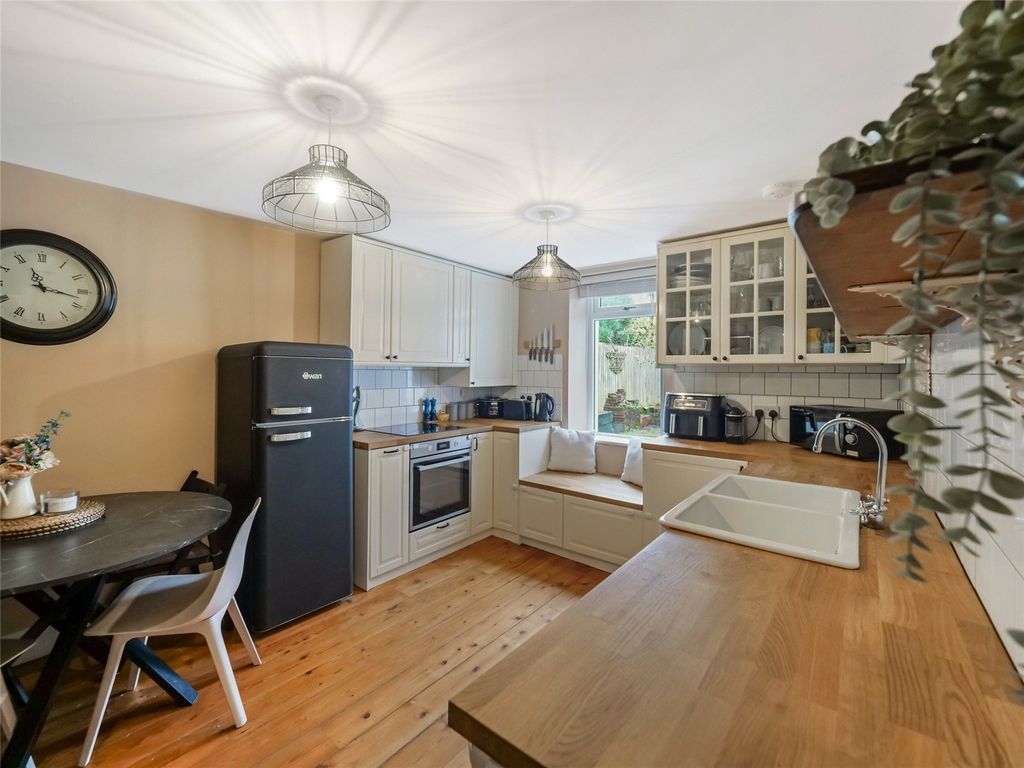 Property photo 3 of 21 Picture No. 08