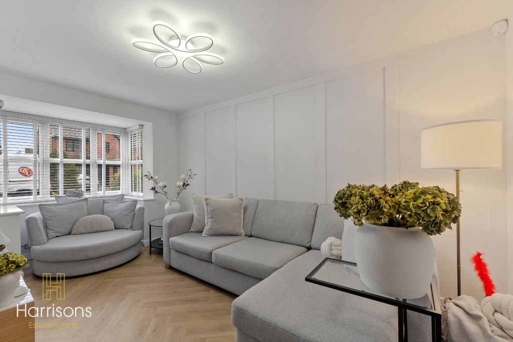 Property photo 2 of 37 5052321