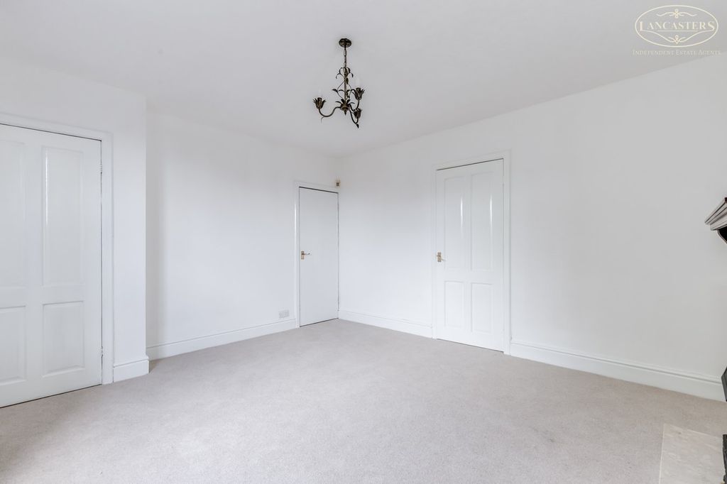 Property photo 3 of 21 Reception Room
