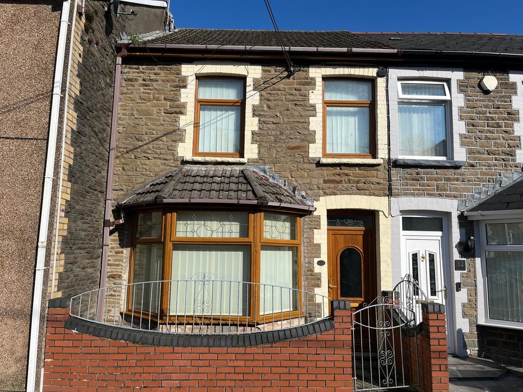 Property photo 1 of 28