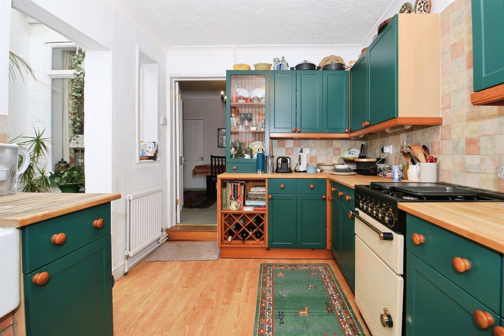 Property photo 3 of 16