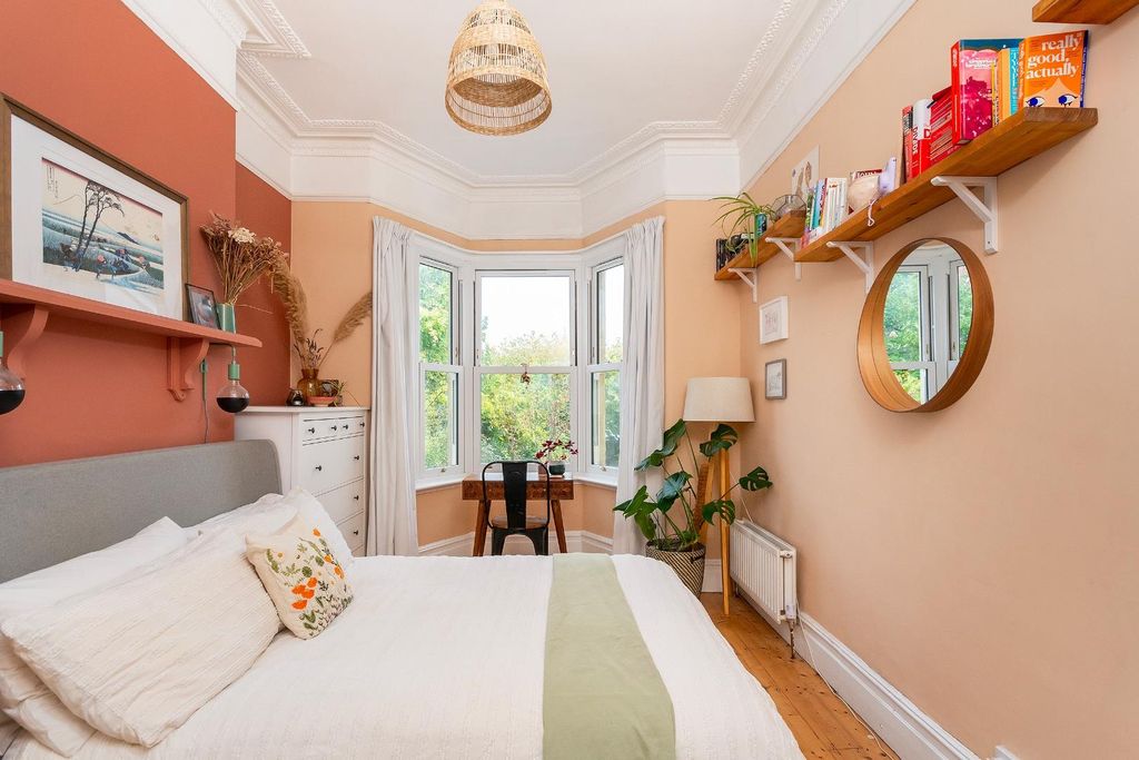 Property photo 3 of 28 G3F6Latn - Bedroom G.Jpg