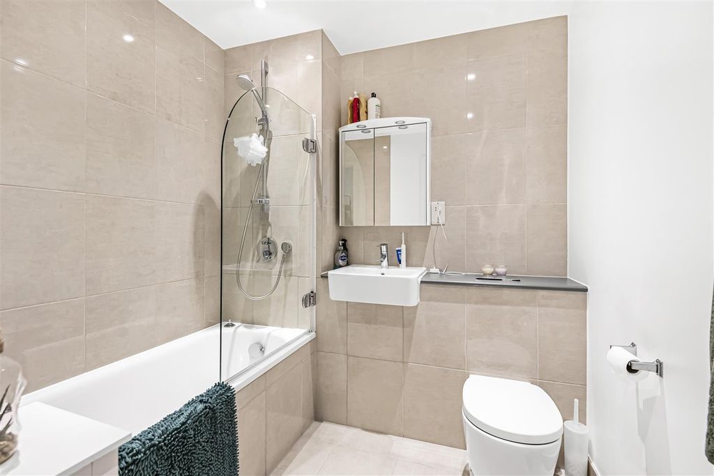 Property photo 3 of 16 3