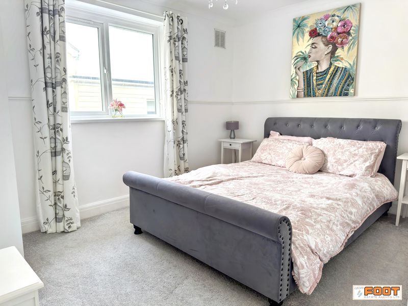 Property photo 3 of 15 Photo 8