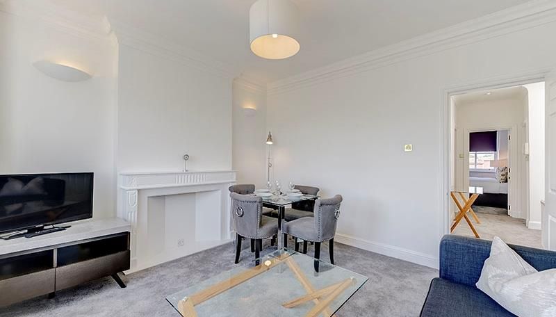 Property photo 3 of 8 Sommerset Living Room 2.Jpg