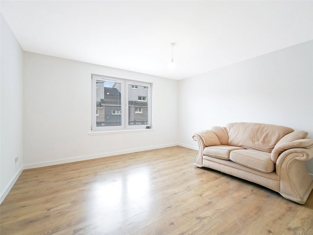 Property photo 2 of 14 Picture No. 04