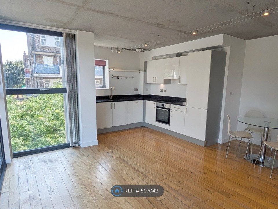 Property photo 2 of 16