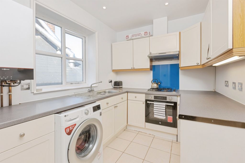 Property photo 2 of 14