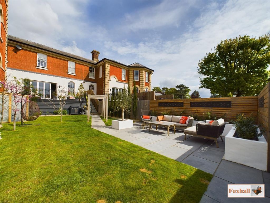 Property photo 1 of 24 Rear Garden