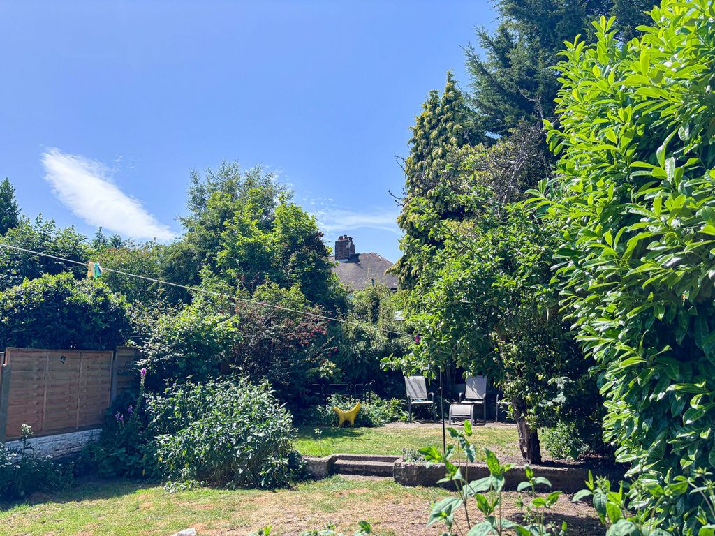 Property photo 3 of 23