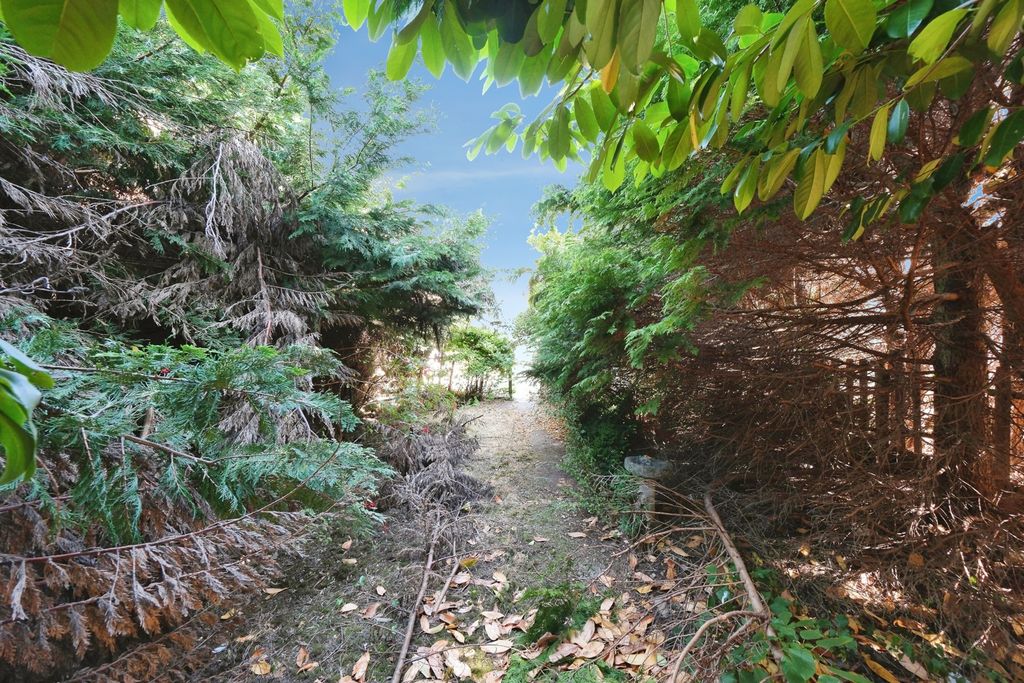 Property photo 3 of 12 Pbox-Img.Jpg