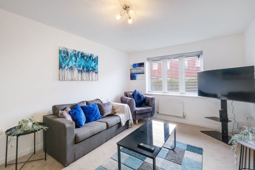 Property photo 1 of 58
