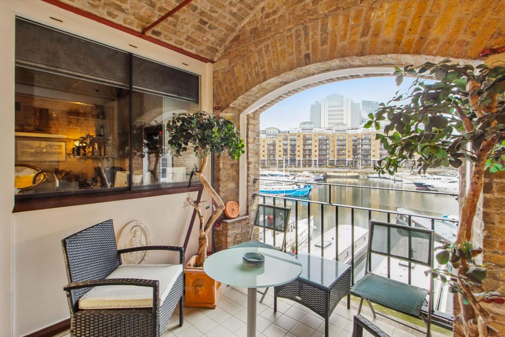 Property photo 2 of 12 Image