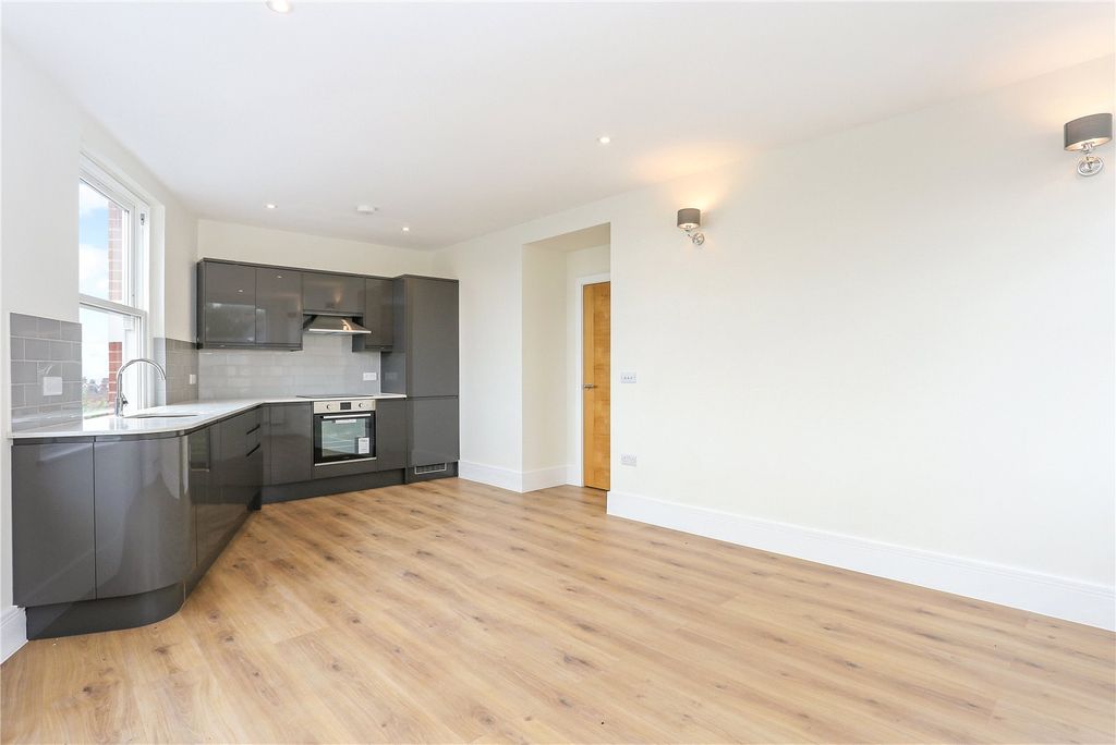 Property photo 3 of 10 Picture No. 22